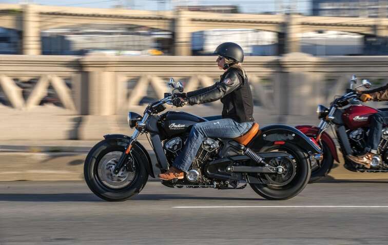 В Украине изменены правила движения: что позволили делать мотоциклистам В Украине изменены правила движения: что позволили делать мотоциклистам