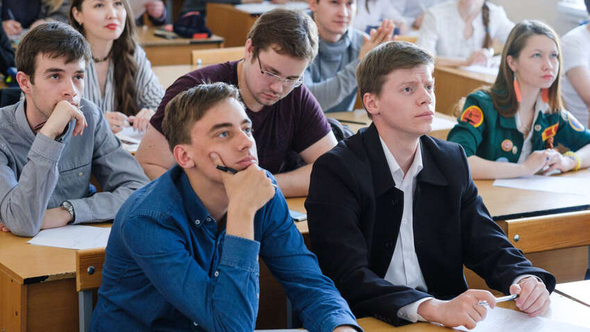 Не так, як у Росії: в українських школах запускають експериментальний проєкт Не так, як у Росії: в українських школах запускають експериментальний проєкт