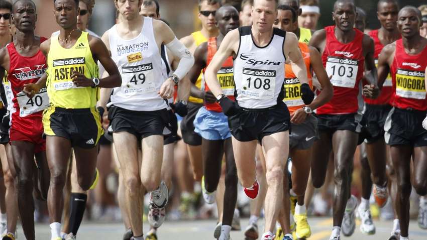 Как пробежать марафон и остаться при этом на ногах
