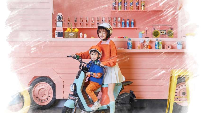 Китайська компанія представила електроскутер для міста