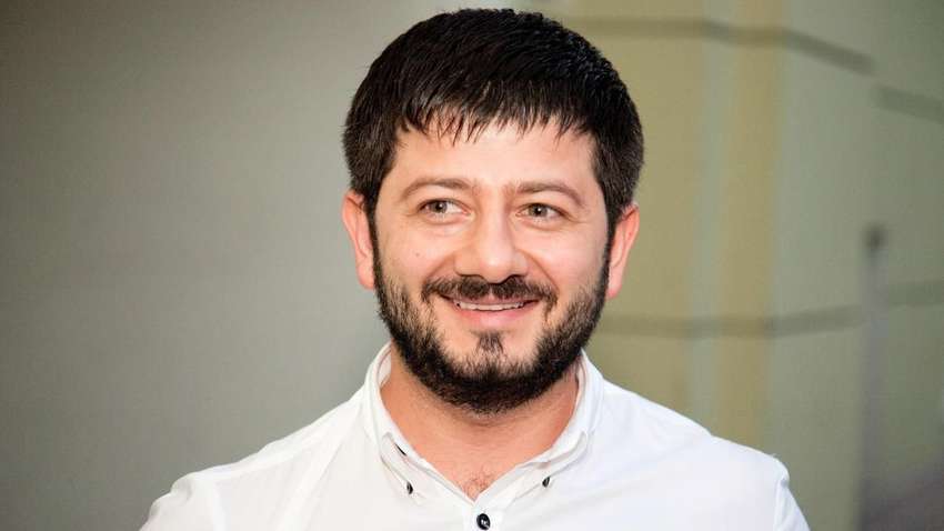 Экссторонник Путина комик Галустян заявил, что и дальше будет считать Россию своей родиной.