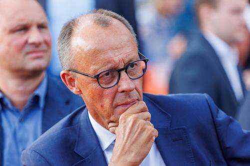 Миротворцы в Украине с согласия Кремля? Что заявил кандидат в канцлеры Германии