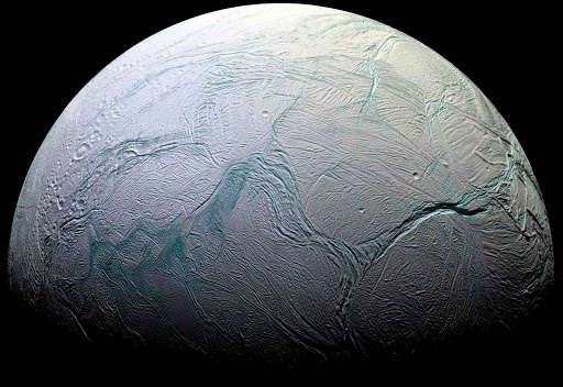 На супутнику Сатурна виявлено одну з головних ознак життя: що відомо На супутнику Сатурна виявлено одну з головних ознак життя: що відомо