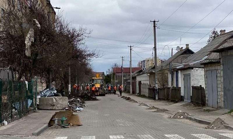 Восстановление инфраструктуры: в Киевской области функционируют уже три переправы, продолжается расчистка городов и дорог