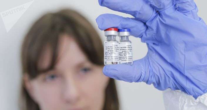 В мире зарегистрировали первую вакцину от коронавируса. И это не в России