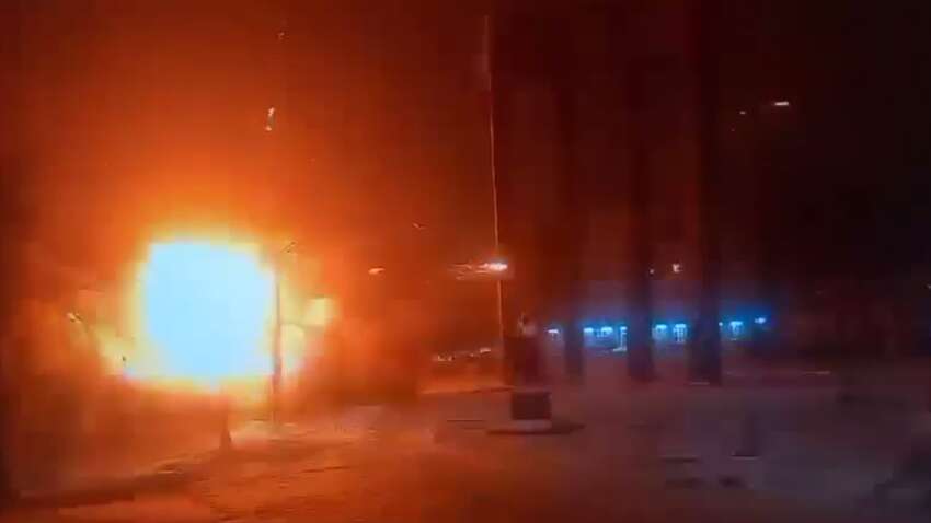 Россия атаковала памятник Бандере в центре Львова: куда попали (ВИДЕО)