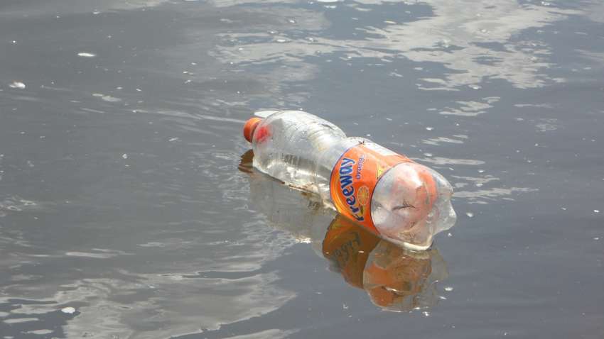 В морском воздухе ученые нашли микропластик