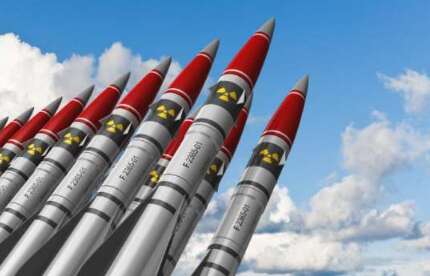 Иран пригрозил сбросить ядерную бомбу на Израиль: что известно