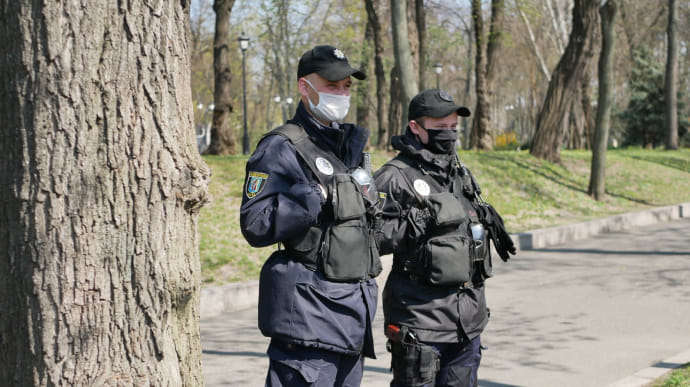 Поддельные ковид-сертификаты – плохая затея: в МВД уверяют, что все подделки «точно обнаружат» Поддельные ковид-сертификаты – плохая затея: в МВД уверяют, что все подделки «точно обнаружат»