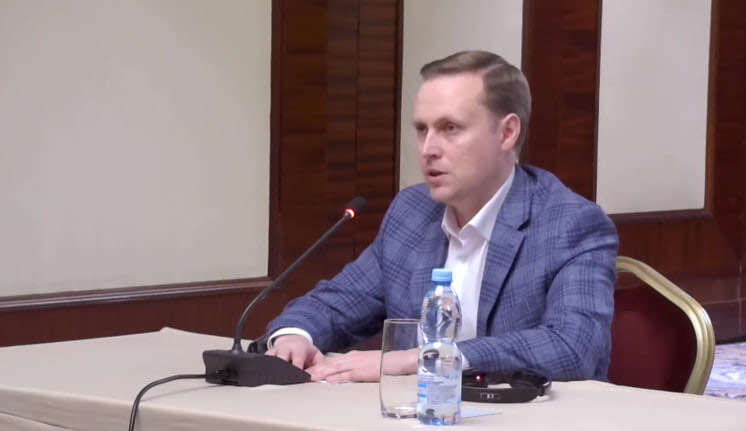 Справу Альперіна, в якій фігурує сестра топ-посадовця НАБУ Олександра Скомарова, поновлено в суді – ЗМІ