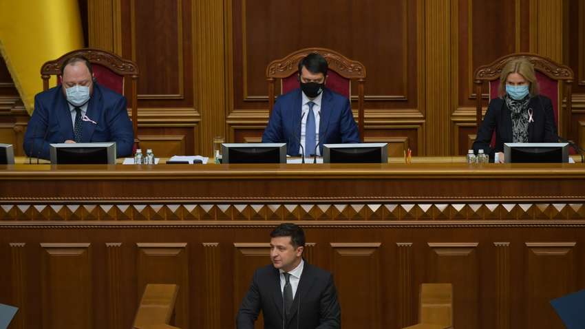 "Це передається": Мережа обговорює відео реакції нардепа на виступ Зеленського