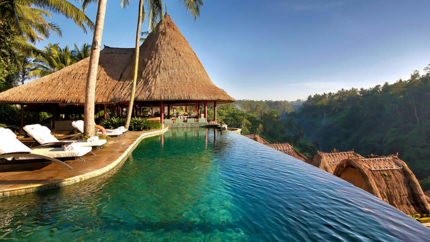 Влада Балі хоче обмежити масовий туризм на сотню років:  усе через росіян