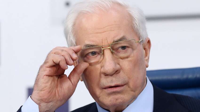 Сильно сдал и живет за счет Кремля: как сейчас выглядит беглец Азаров (ФОТО)