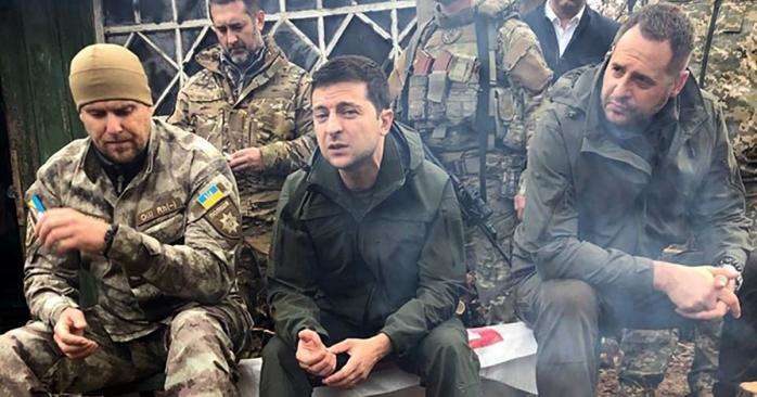 "Я президент, мені 42-й рік, я не лох": Зеленський емоційно поспілкувався з добровольцем