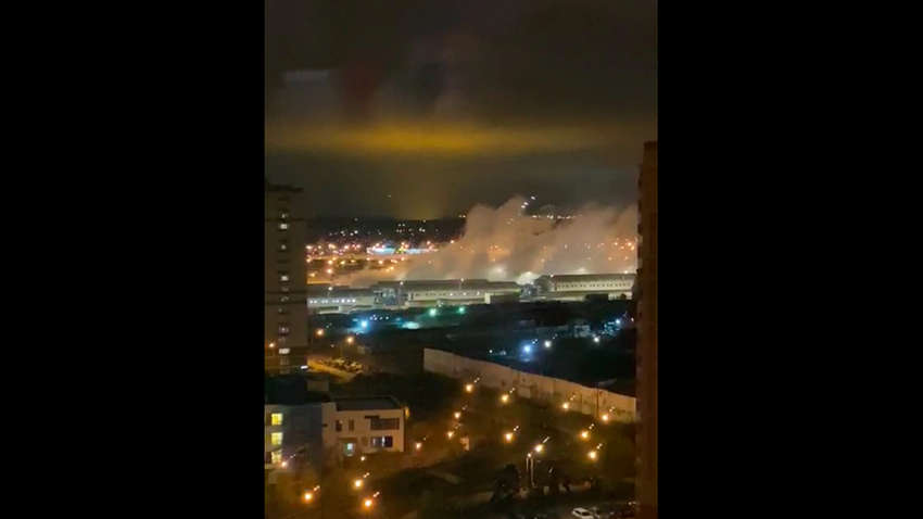 В Москве горит больница для зараженных коронавирусом (видео) В Москве горит больница для зараженных коронавирусом (видео)