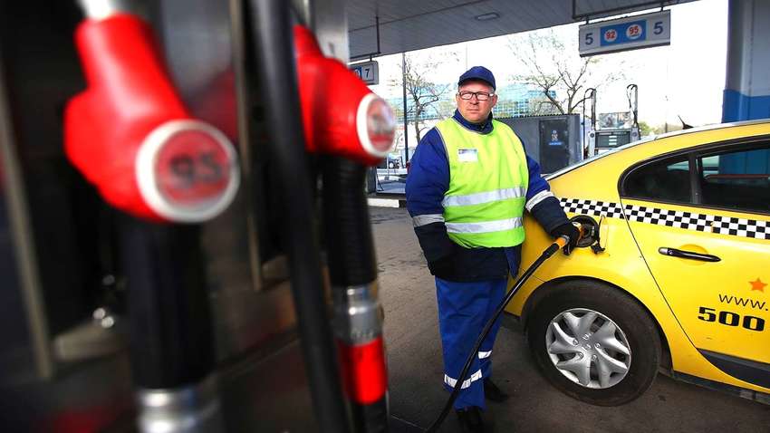В одной из европейских стран заканчивается топливо на станциях для заправки автомобилей