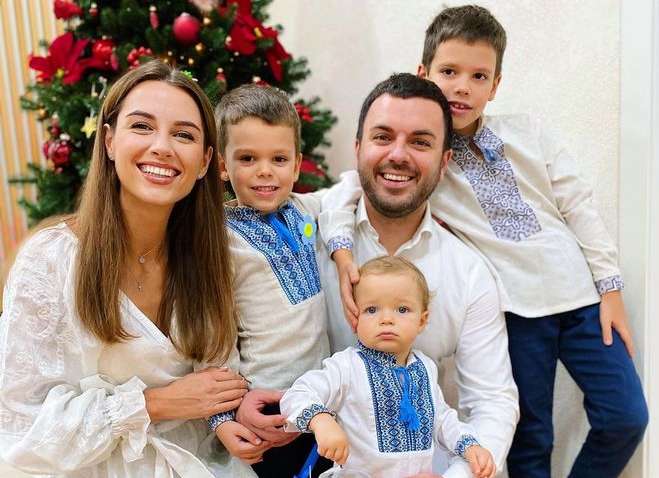 Відпустка під час війни: українського телеведучого захейтили у соціальних мережах