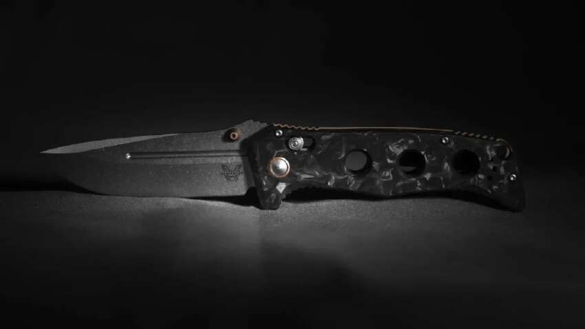 Легендарный тактический нож от Benchmade сбросил вес: почему фанаты в восторге от карбона