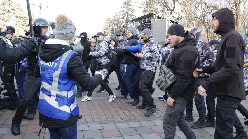 Осенью ситуация может сдетонировать, начнутся уличные протесты, – Пискун