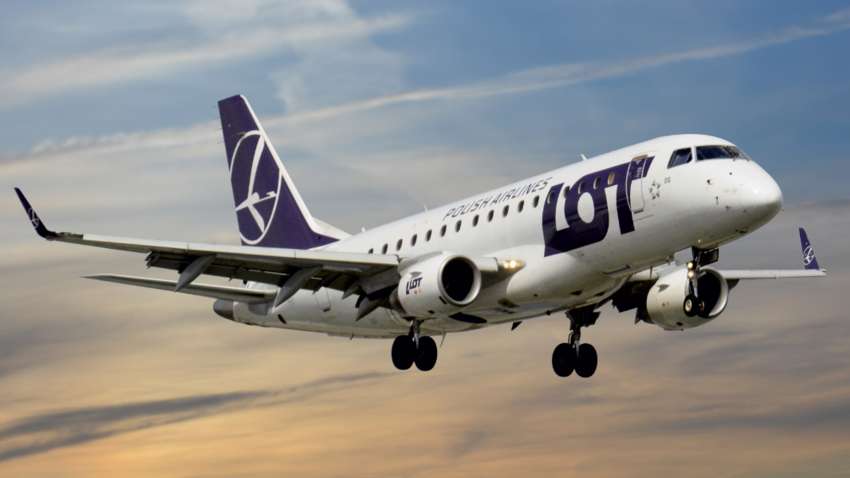 Вульгарное поведение кореянки в самолете заставило пилотов совершить аварийную посадку