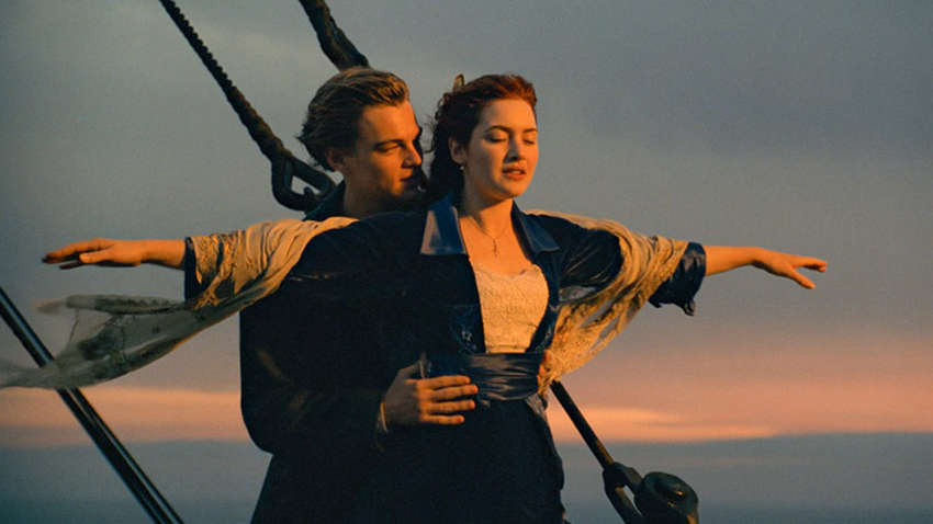 У мережі показали, якою могла бути кінцівка «Титаніка» (ВІДЕО) У мережі показали, якою могла бути кінцівка «Титаніка» (ВІДЕО)