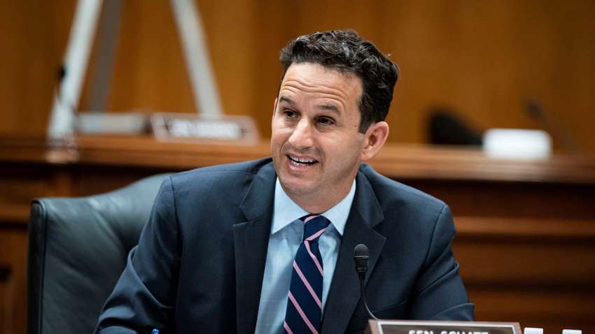 Демократы вступают в игру: какое решение Трампа теперь будут тормозить Демократы вступают в игру: какое решение Трампа теперь будут тормозить