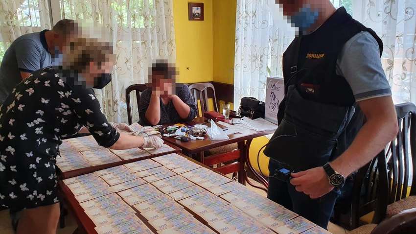 Договорюсь с АМКУ: женщина вымогала миллионы за "решение вопросов" Договорюсь с АМКУ: женщина вымогала миллионы за "решение вопросов"