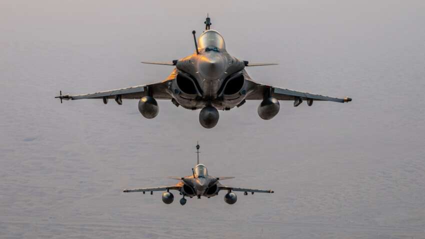 Рано зраділи: що не так із виготовленням Францією для України 100 винищувачів Rafale