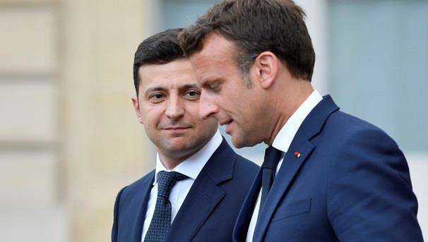 Зеленский поговорил по телефону с Макроном