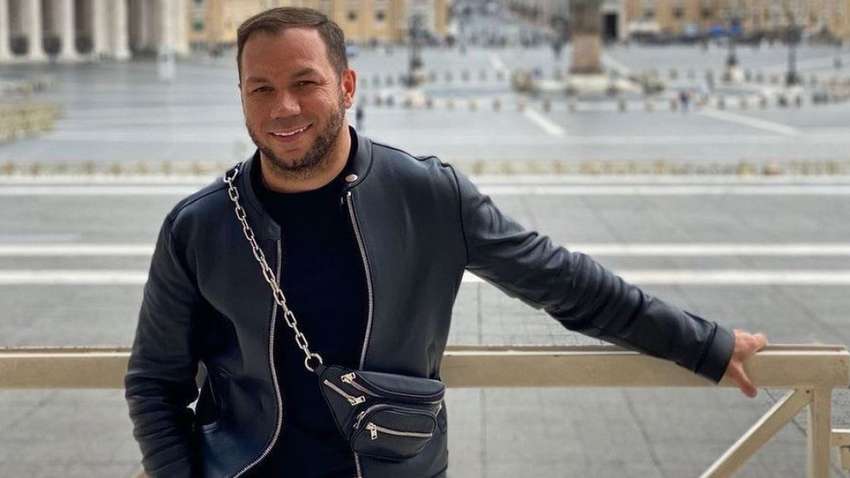 ТОП-5 вещей, которые лучше не надевать на Новый год: советы Андре Тана  ТОП-5 вещей, которые лучше не надевать на Новый год: советы Андре Тана