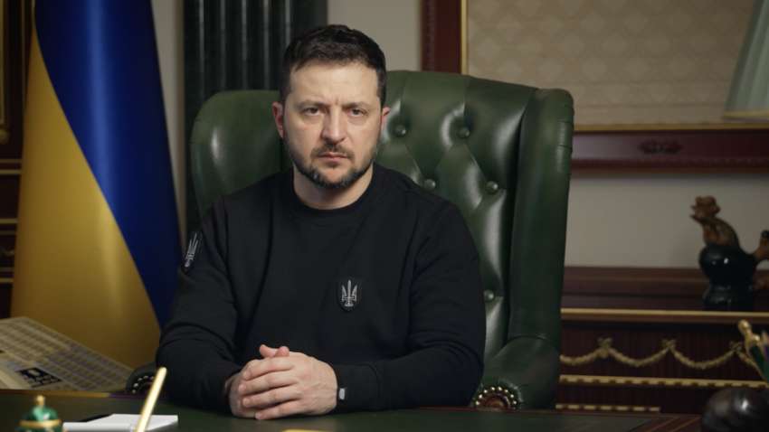 Мы должны выжить: Зеленский снова просит Берлин перестать блокировать передачу танков