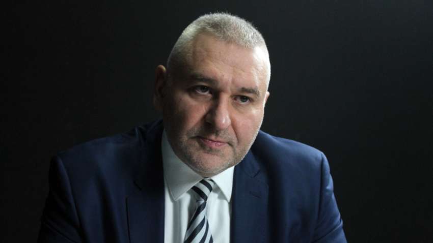 Фейгин объяснил, почему Запад предоставляет Украине оружие с задержками