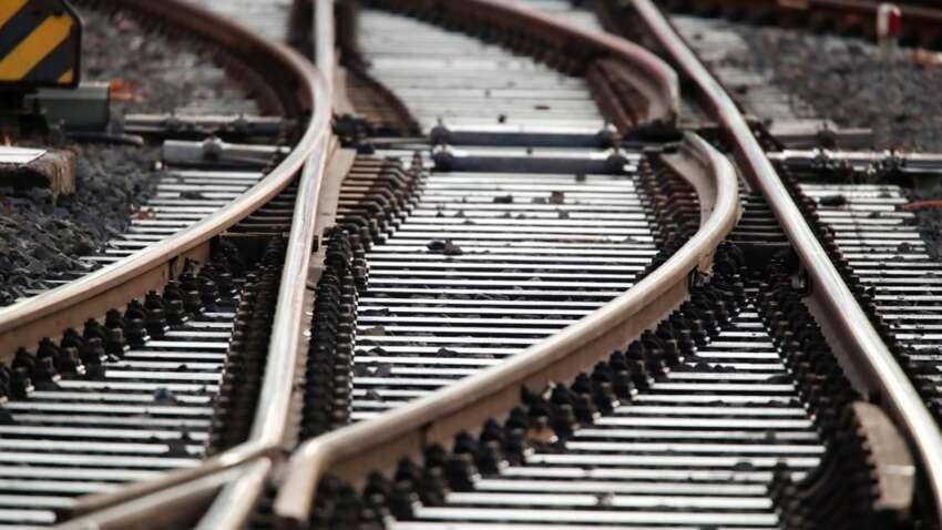 В Польше повредили железную дорогу, ведущую к Украине: ищет ли следствие российский след В Польше повредили железную дорогу, ведущую к Украине: ищет ли следствие российский след