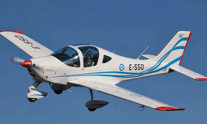 Под Москвой разбился самолет, есть жертвы: видео с места падения