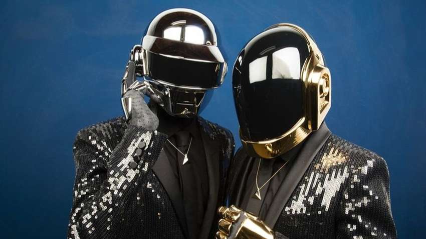 Всемирно известная группа Daft Punk распалась спустя 28 лет существования Всемирно известная группа Daft Punk распалась спустя 28 лет существования