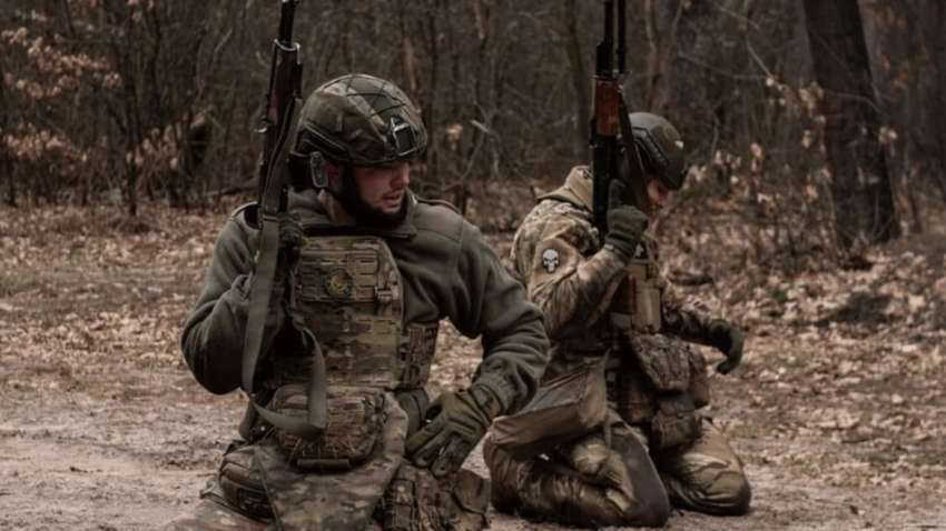 "Очень тяжело": военный рассказал о ситуации в Часовом Яру "Очень тяжело": военный рассказал о ситуации в Часовом Яру