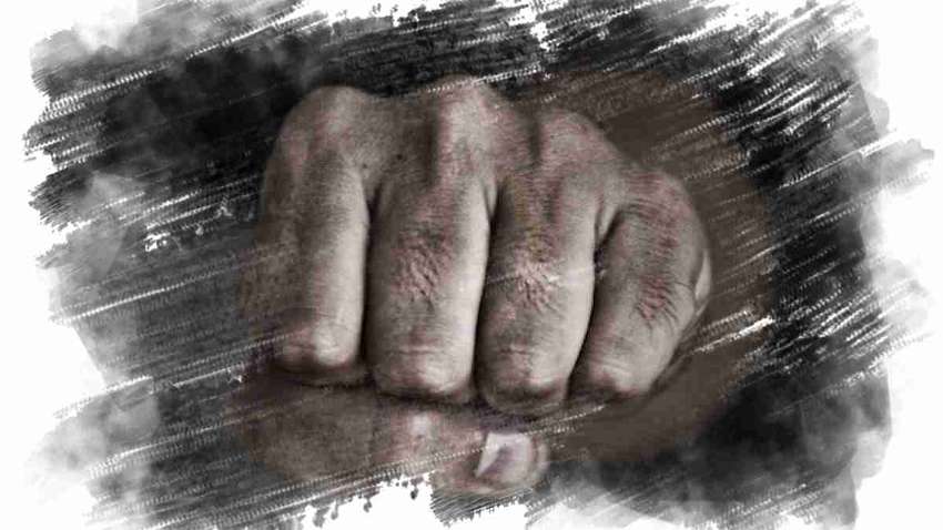 Відеофакт: нардеп від "Слуги народу" напав на відвідувачів ресторану, - ЗМІ Відеофакт: нардеп від "Слуги народу" напав на відвідувачів ресторану, - ЗМІ