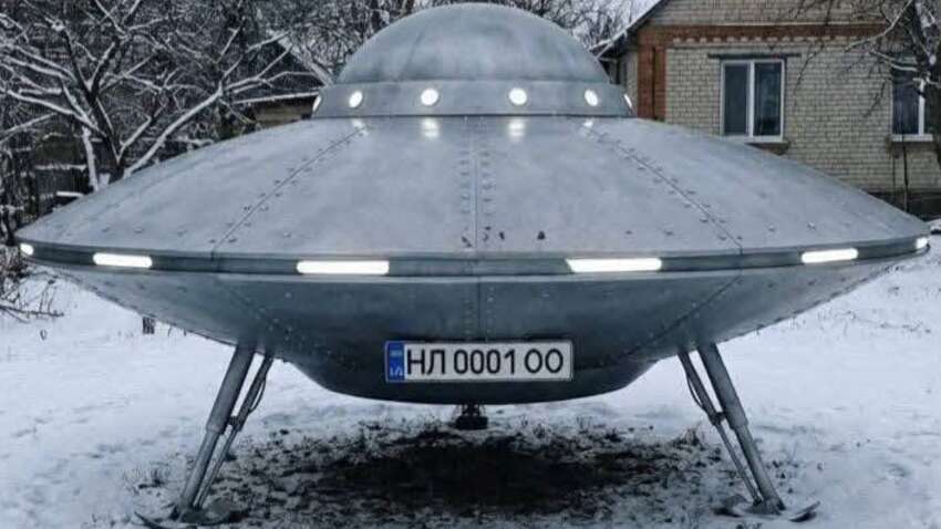 Во Львове выставили на продажу летающую тарелку: сколько стоит НЛО (ФОТО)