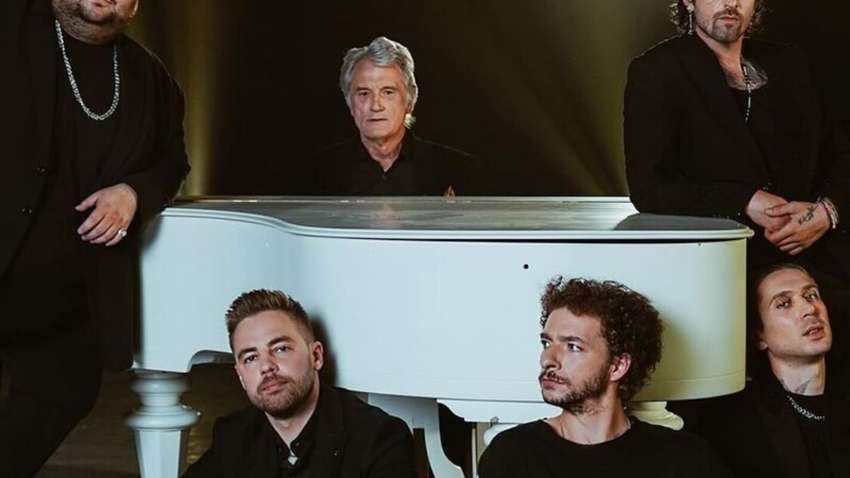 В Украине беспощадно раскритиковали поющего экс-президента: в чем дело  