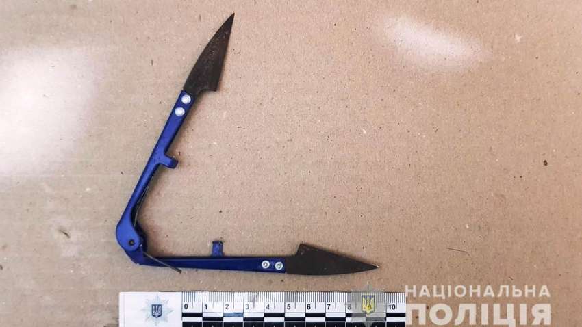 В Одессе мужчина зарезал ножницами соседа, который оскорбил его пятилетнюю дочь: что об этом известно (ФОТО)