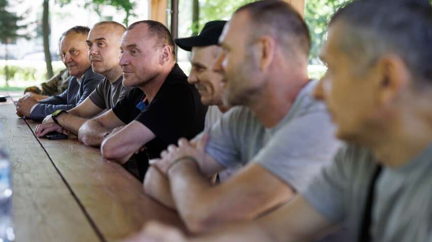 Шмигаль змінив правила для звільнених з полону: нові гарантії 