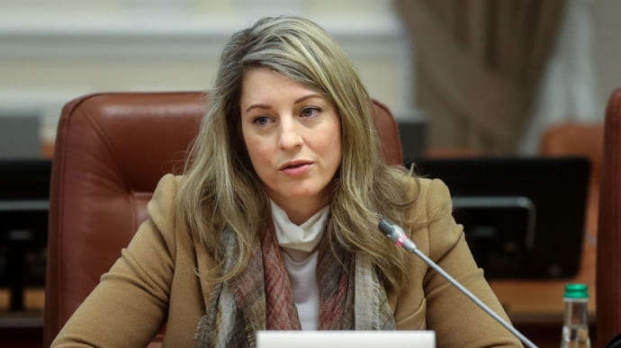 В МИД Канады отреагировали на просьбу власти Украины о предоставлении вооружения