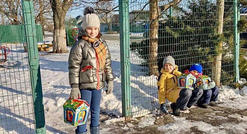 Благодійники фонду «Сергія Цюпка» стали справжніми «миколайчиками» для діточок з села Озера