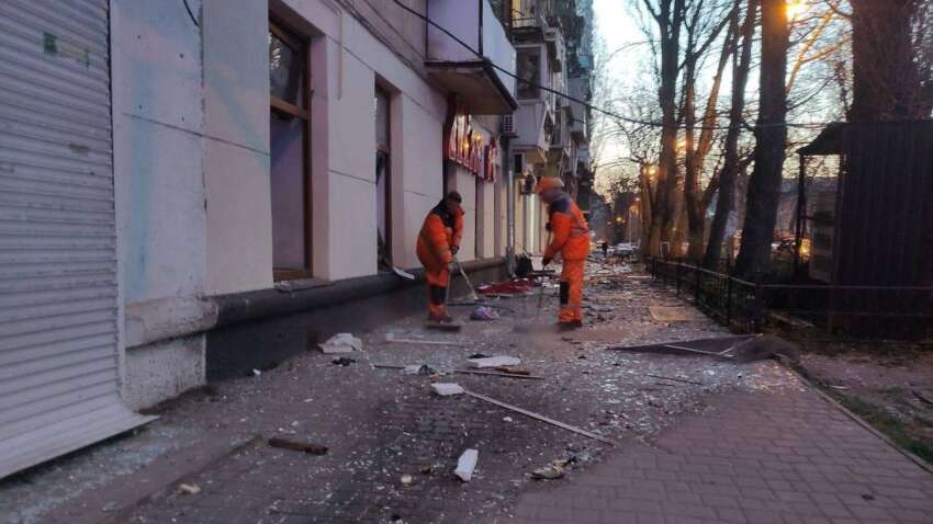 Удар по пологовому будинку та житловим будинкам: ворог масовано накрив ударами обласний центр