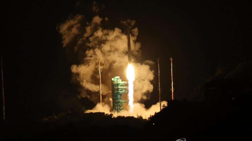 Космічний прорив: Корея успішно запустила власну ракету з 13 супутниками