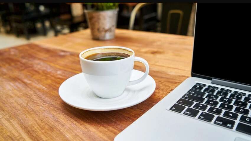 Когда выпить последний кофе, чтобы хорошо выспаться: врач удивила советом Когда выпить последний кофе, чтобы хорошо выспаться: врач удивила советом