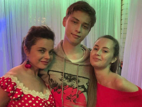 Наташа Корольова розповіла, що чекає коханок чоловіка