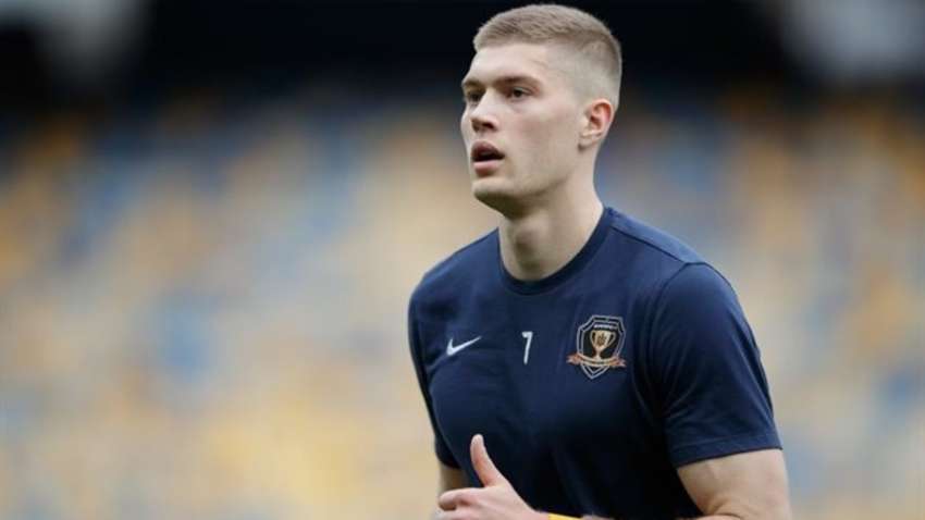 Украинский футболист рассказал как его семья убегала от войны Украинский футболист рассказал как его семья убегала от войны