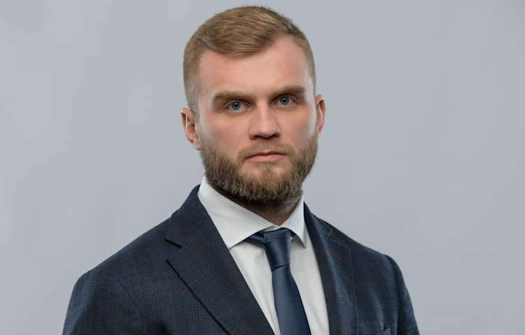 Украинский нардеп в бегах: где прячется Артем Дмитрук Украинский нардеп в бегах: где прячется Артем Дмитрук