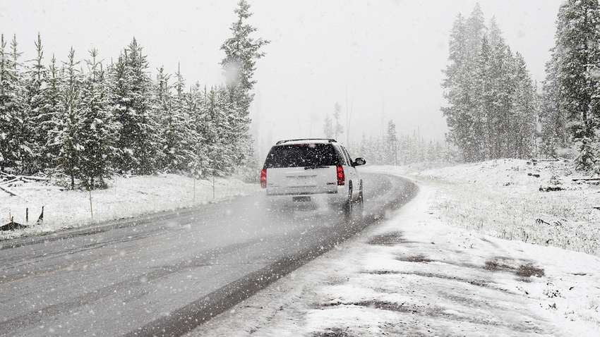 Українців попередили про можливі ускладнення на дорогах 28 грудня Українців попередили про можливі ускладнення на дорогах 28 грудня